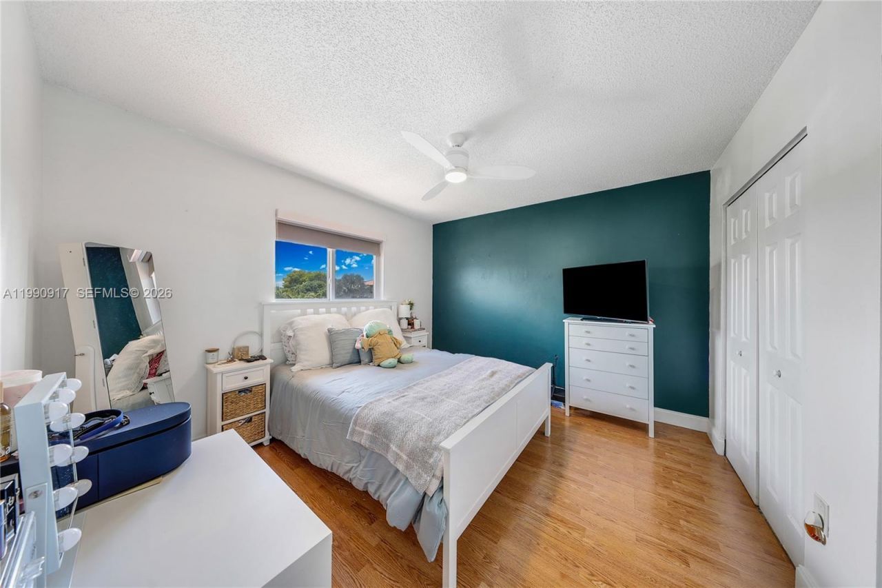 12511 SW 12th Ln, Miami, FL 33184 Photo