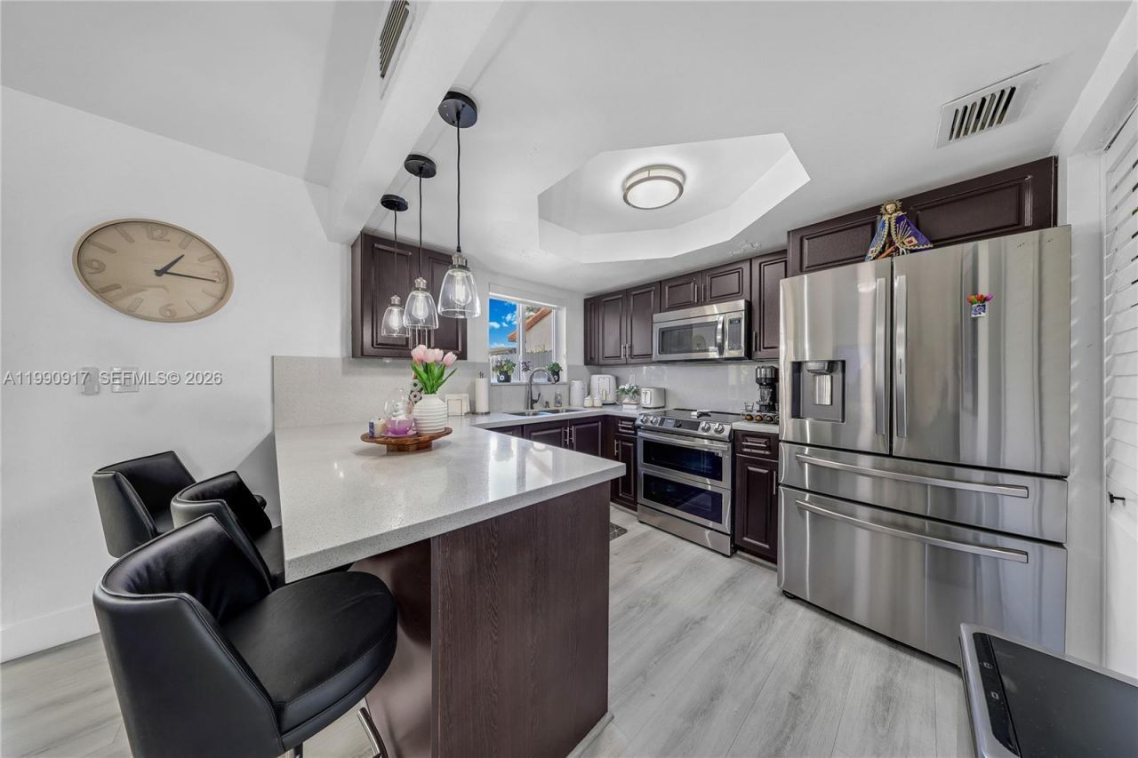 12511 SW 12th Ln, Miami, FL 33184 Photo