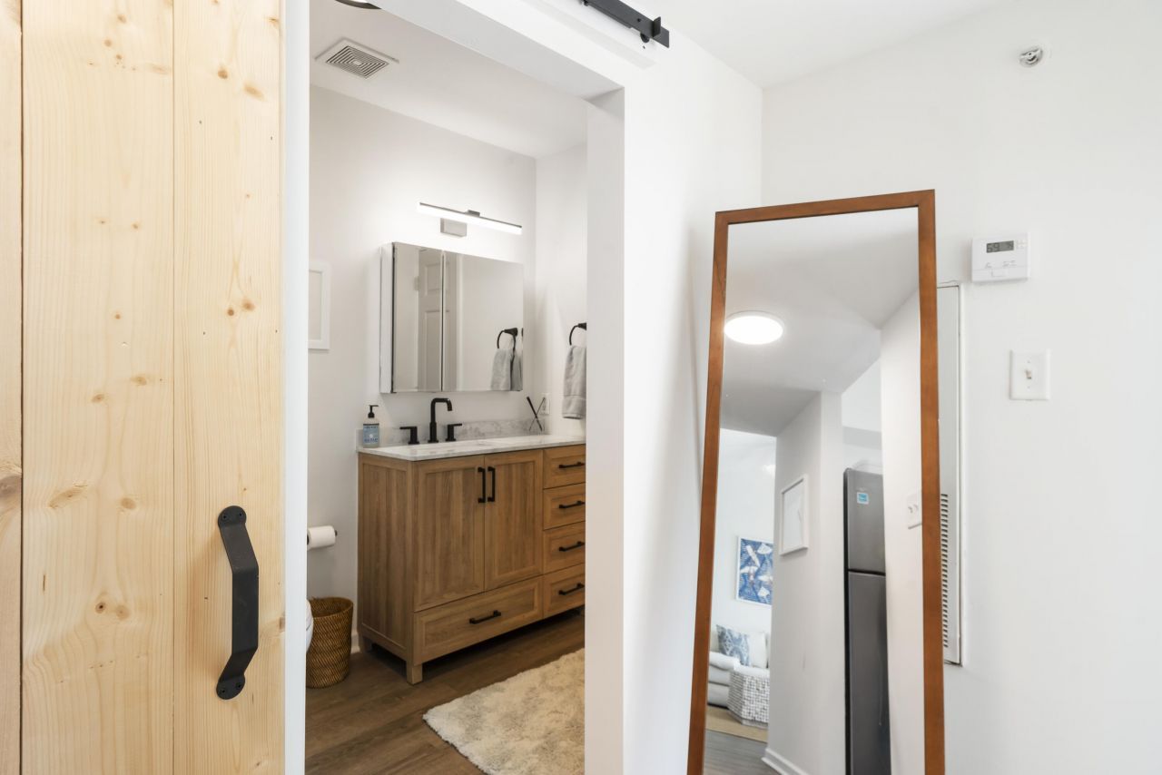 700 Daniel Ellis Drive Photo 14