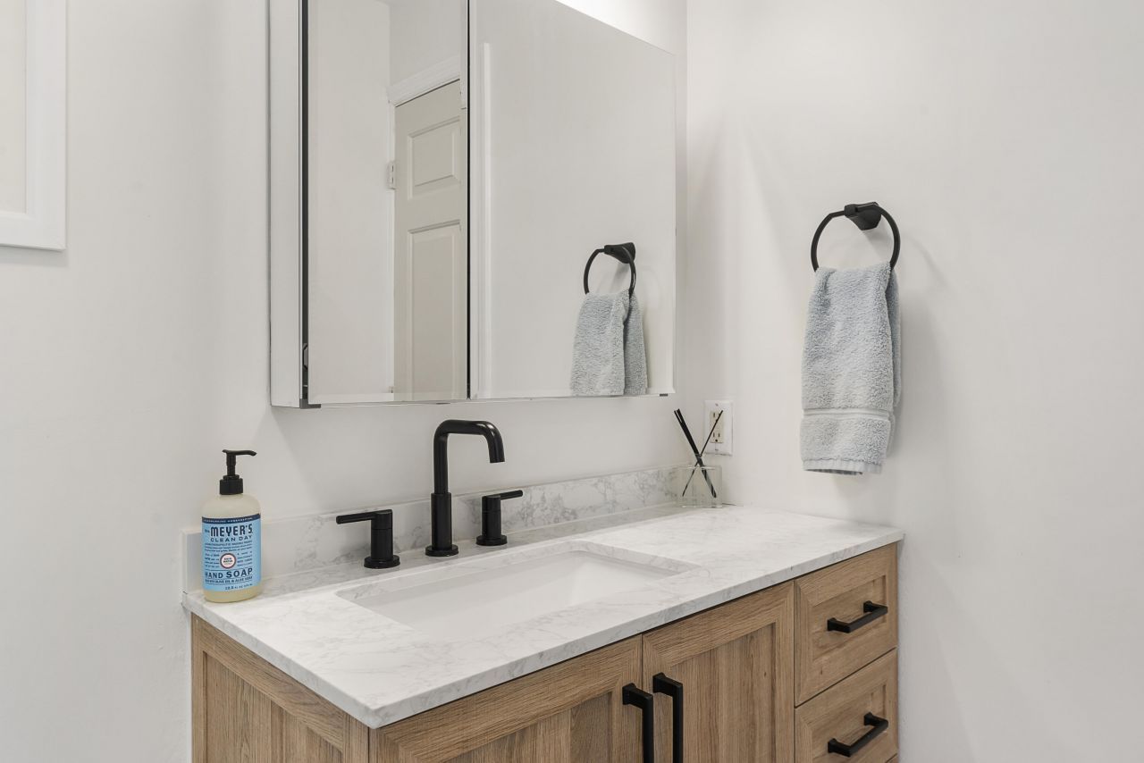 700 Daniel Ellis Drive Photo 16