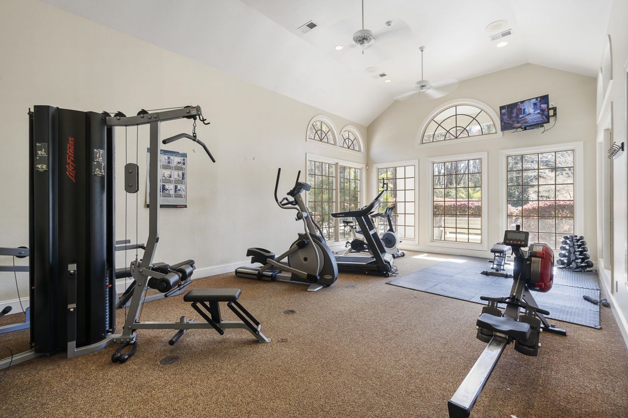 700 Daniel Ellis Drive Photo 24