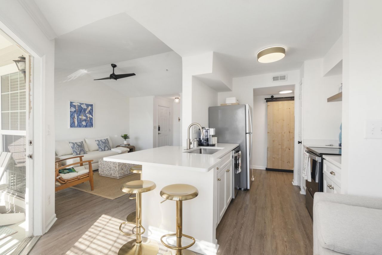 700 Daniel Ellis Drive Photo 6