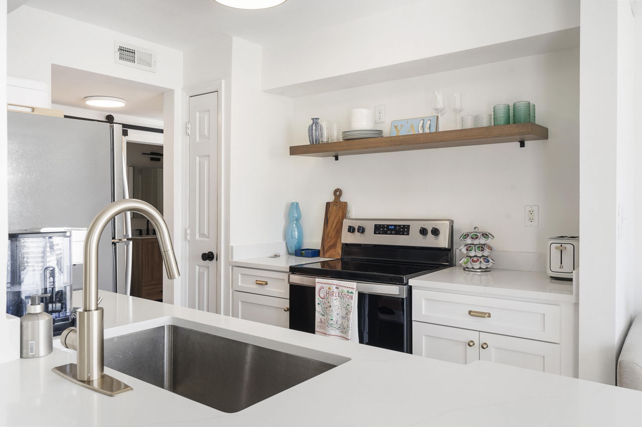 700 Daniel Ellis Drive Photo 7