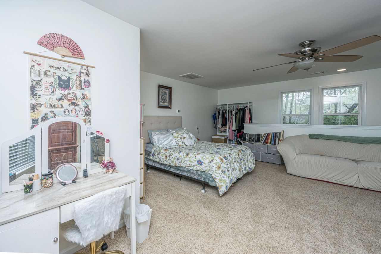 1903 Hall Point Road Photo 22