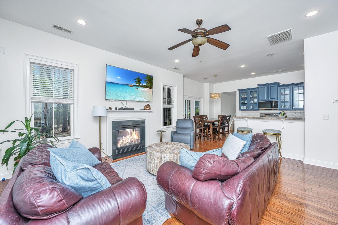 1903 Hall Point Road Photo 5