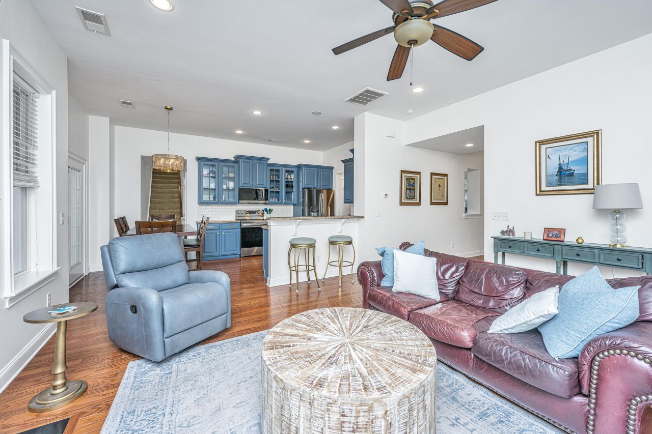 1903 Hall Point Road Photo 6