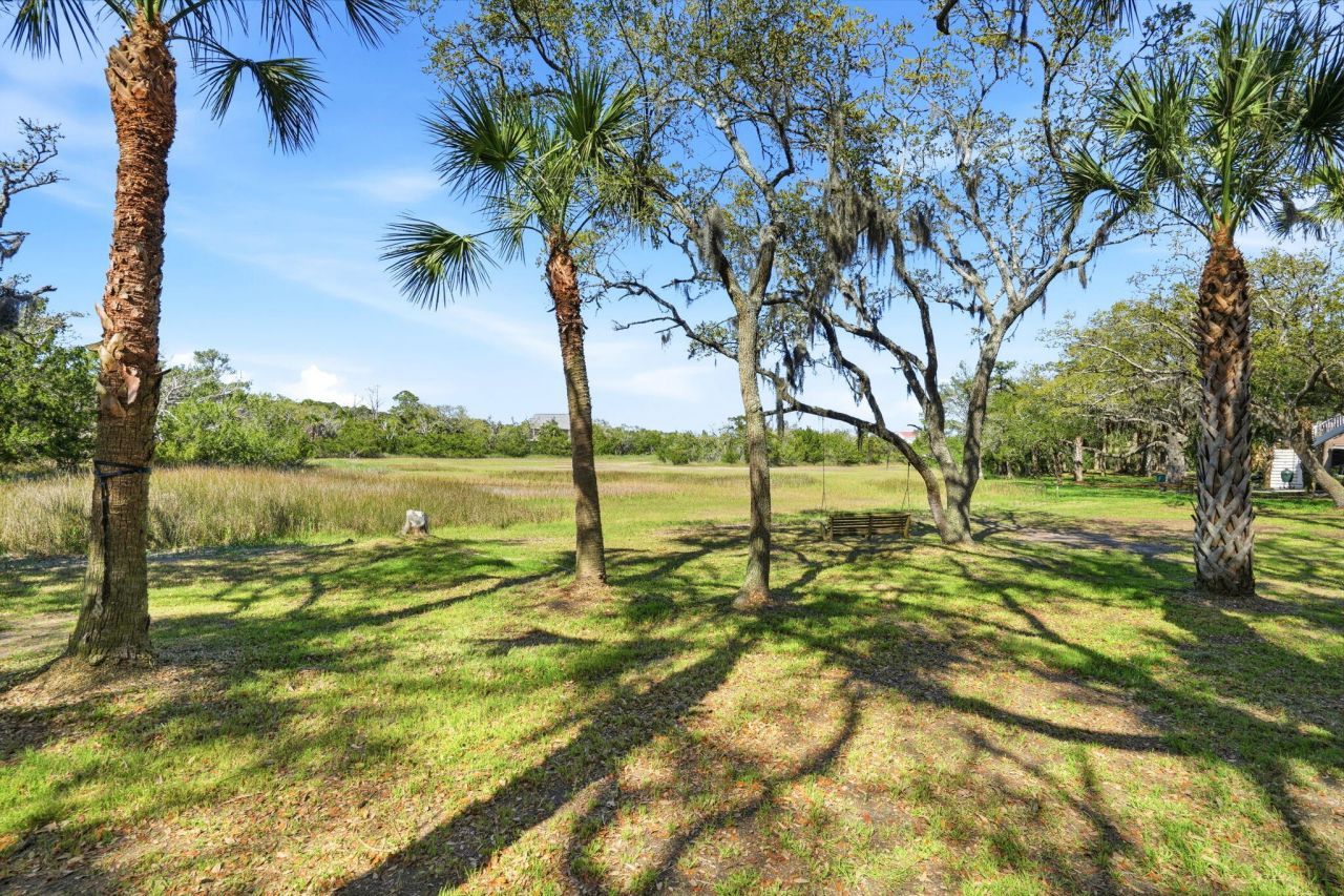 831 Hammocks Way Photo 47