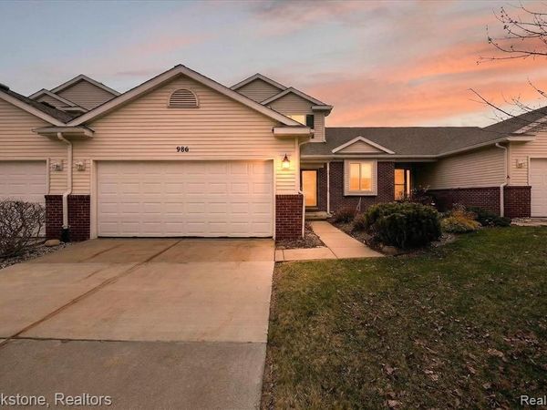 986 Spirea, Marion Twp, MI 48843