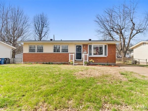 770 Kostka Lane , Florissant, MO 63031