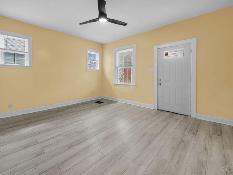 3914 Meyerfeld Avenue, Cheviot, OH 45211 Photo 5