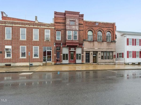 4 S William Street, Johnstown, NY 12095