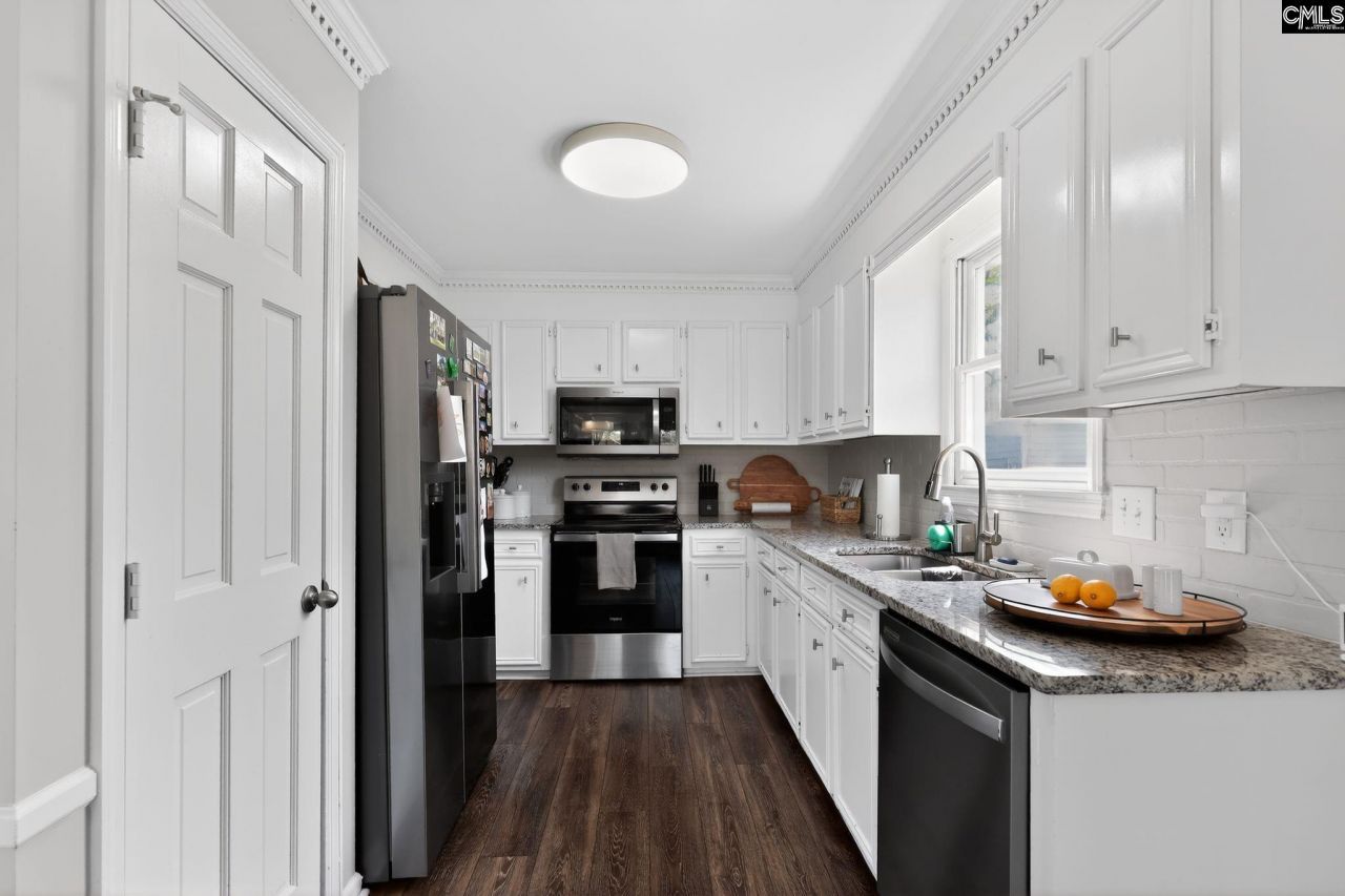 290 Sausage Lane  Photo 6