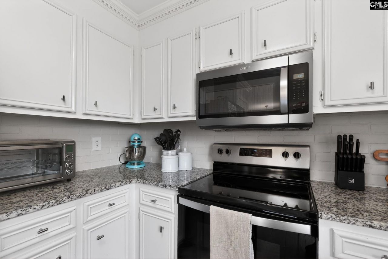 290 Sausage Lane  Photo 7