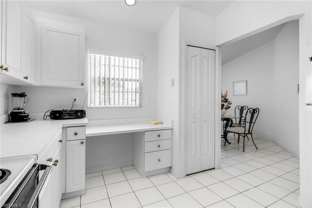 13131 Castle Harbour Dr, Unit M3, Naples, FL 34110 Photo