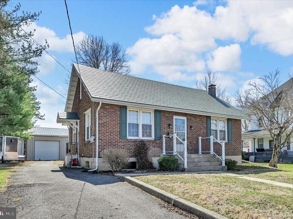417 S WAYNE STREET , ORWIGSBURG, PA 17961
