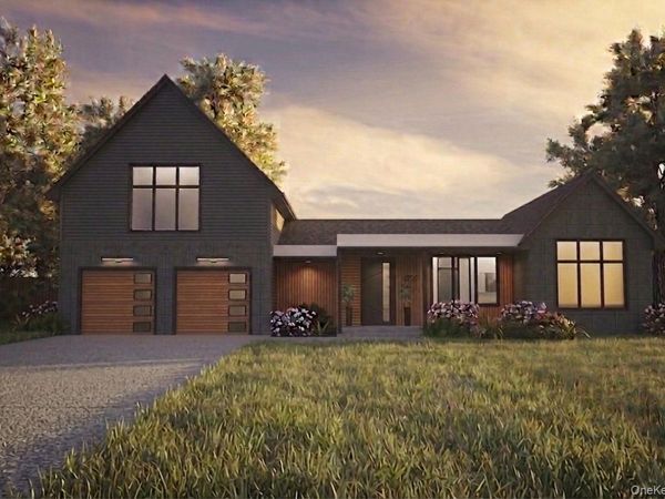 4 Warwick Isle Boulevard, Pine Island, NY 10969