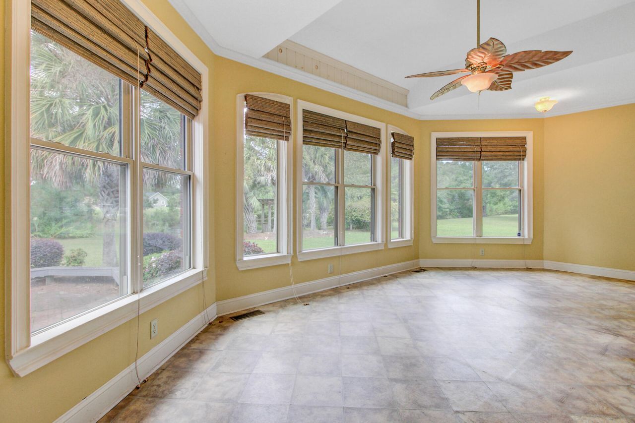 101 Fairway Court Photo 39