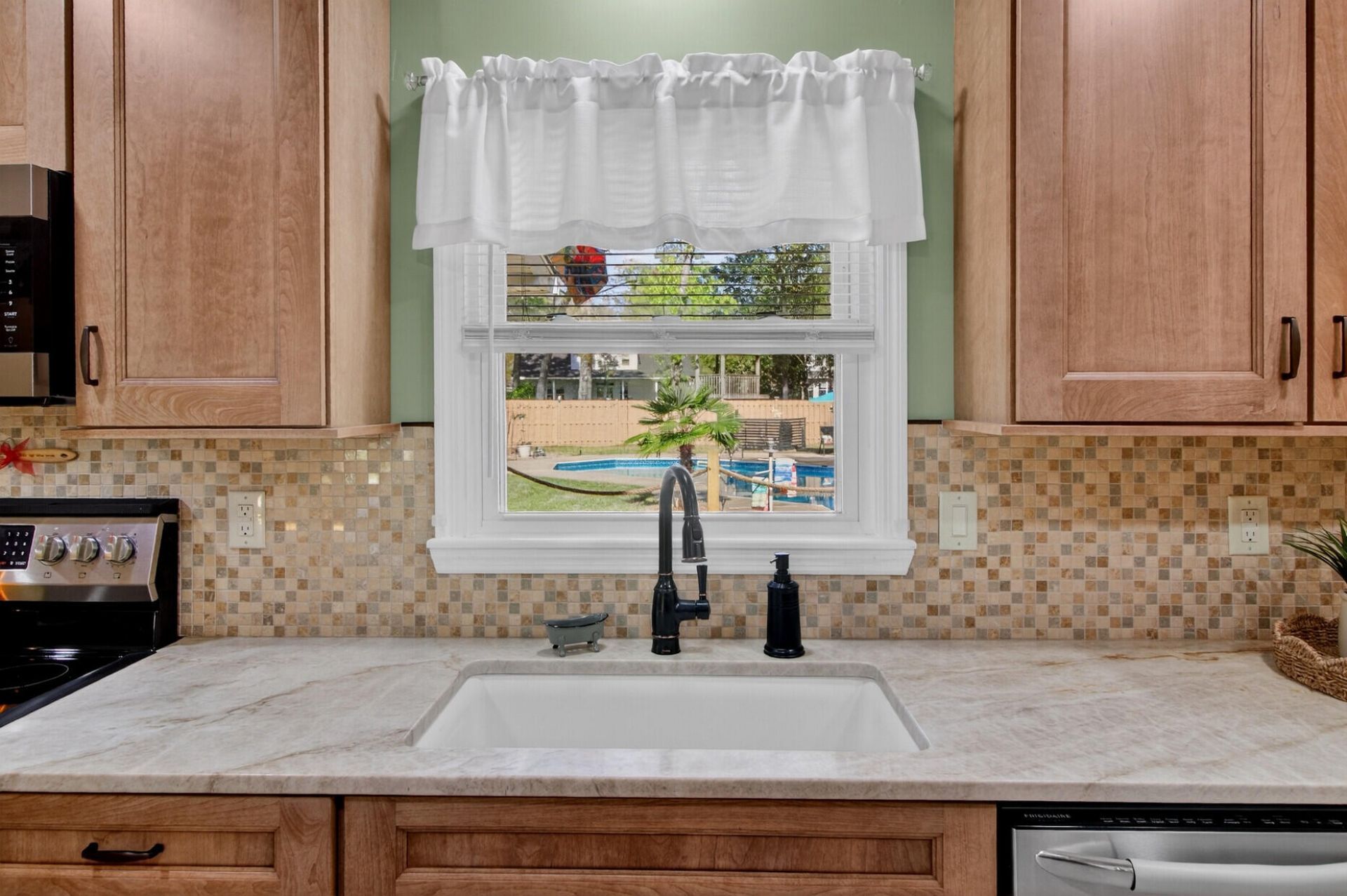 112 Ayers Circle Photo 14