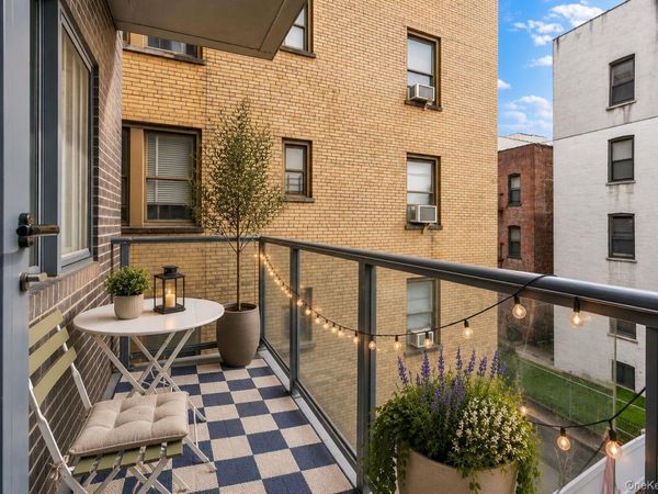 31-41 29th Street, Unit 3B, Astoria, NY 11106