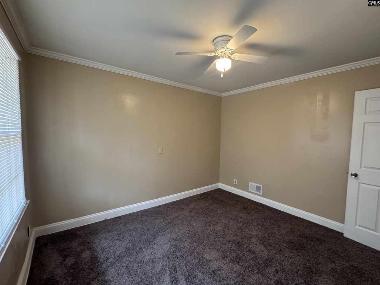 1657 Omarest Drive  Photo 10