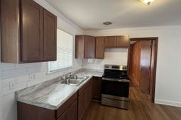 1657 Omarest Drive  photo 4