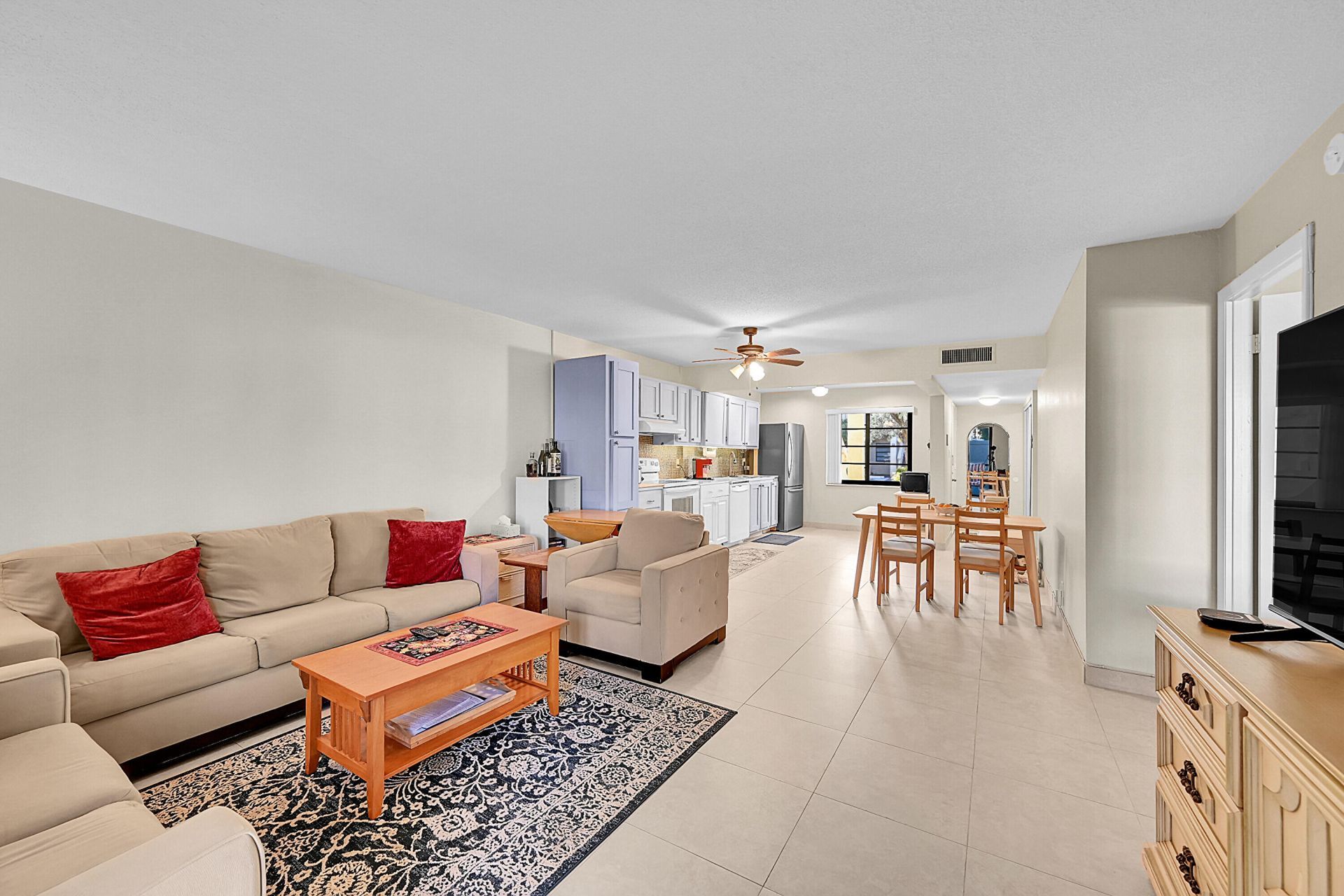 138 S Cypress Road, Unit 214, Pompano Beach, FL 33060 Photo