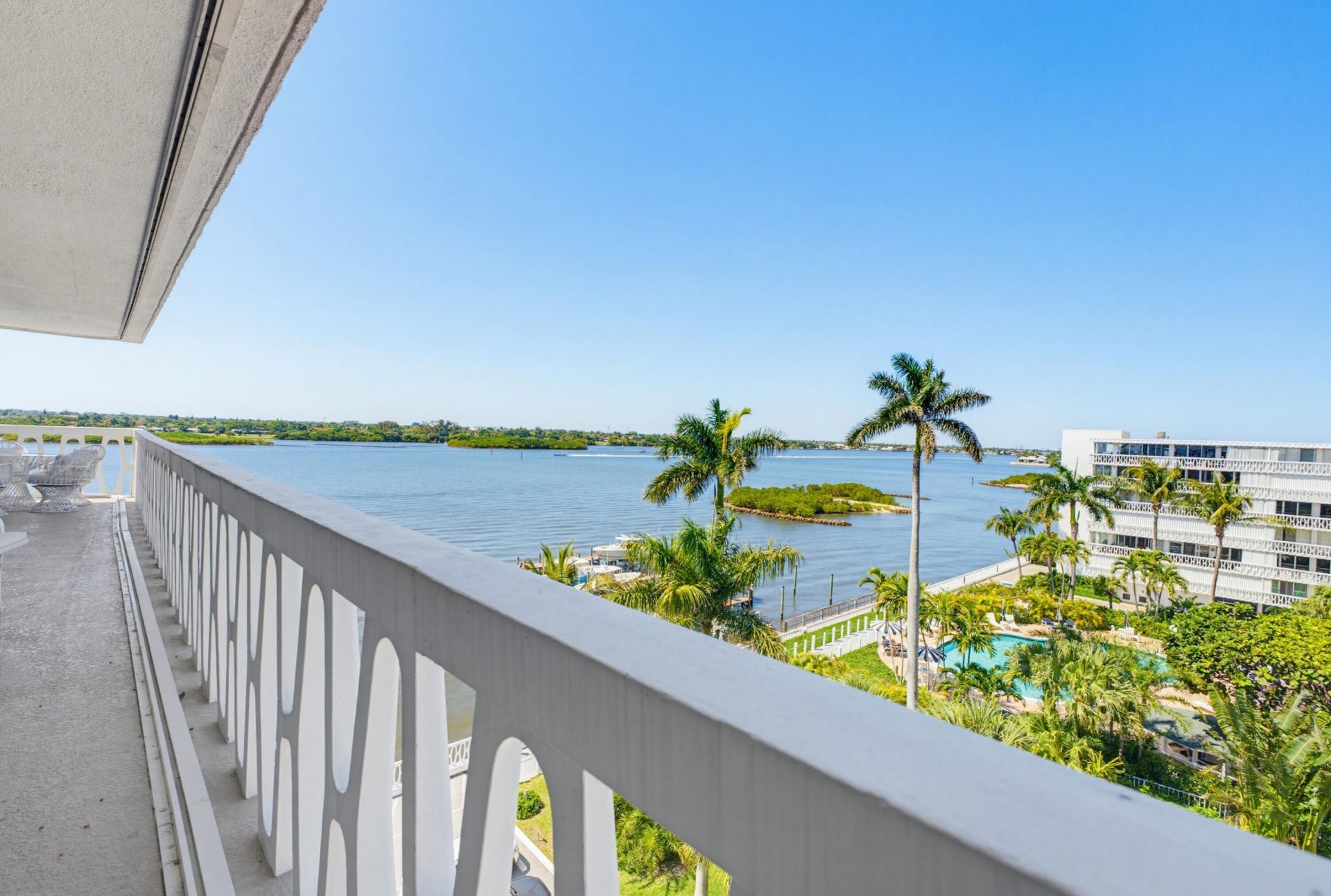 2505 S Ocean Boulevard, Palm Beach, FL 33480 Photo