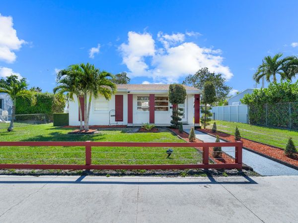 2130 Wiley Court, Hollywood, FL 33020