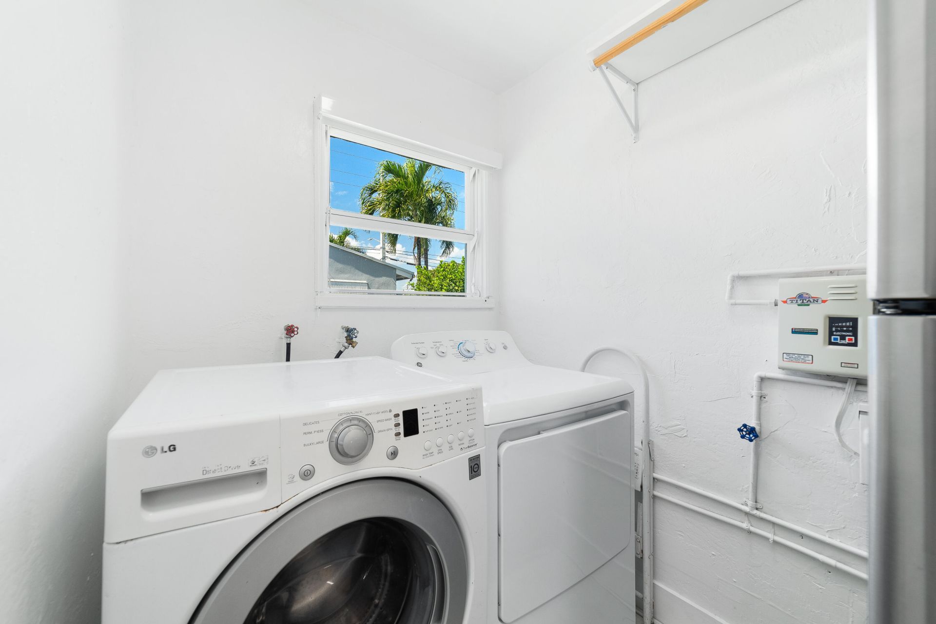 2130 Wiley Court, Hollywood, FL 33020 Photo