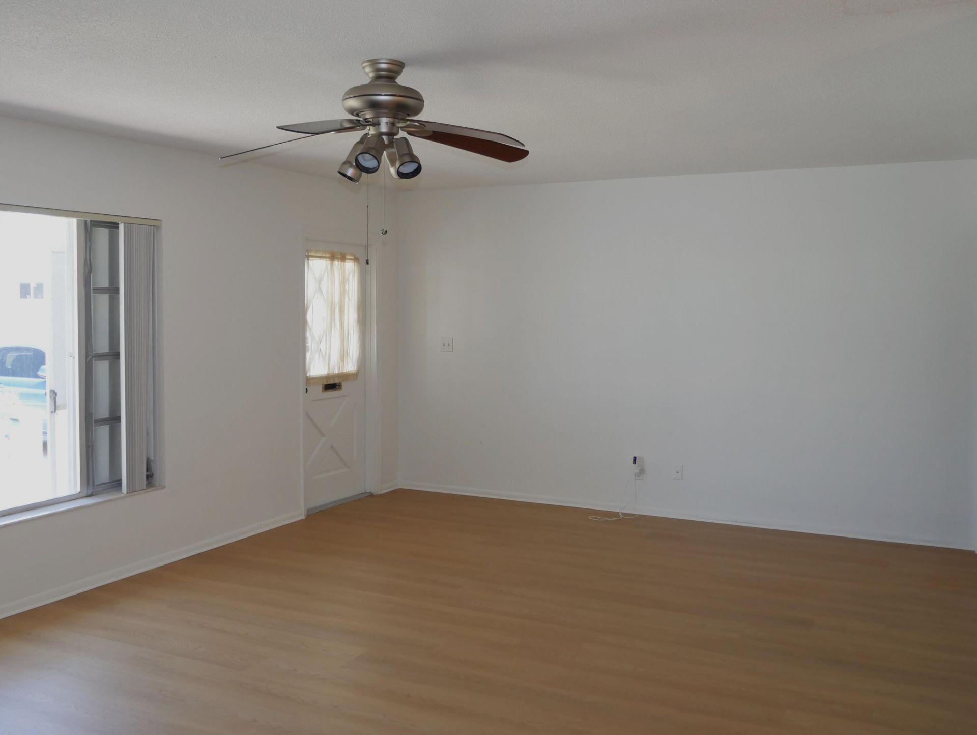 7421 NW 72nd Avenue, Tamarac, FL 33321 Photo