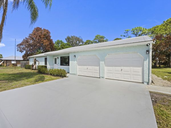2225 SE Flanders Road, Port St. Lucie, FL 34952
