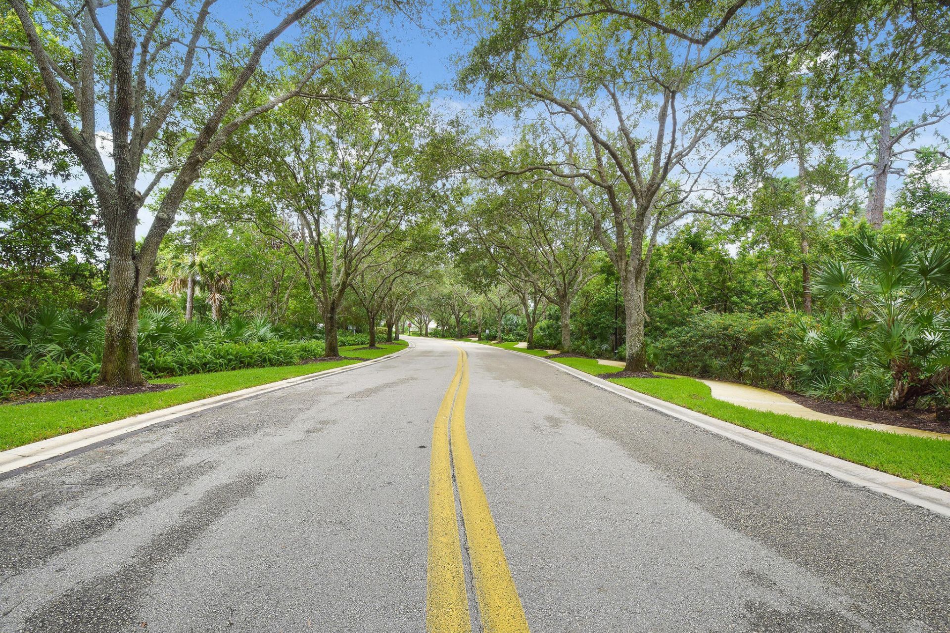 7492 SE Teton Drive, Hobe Sound, FL 33455 Photo