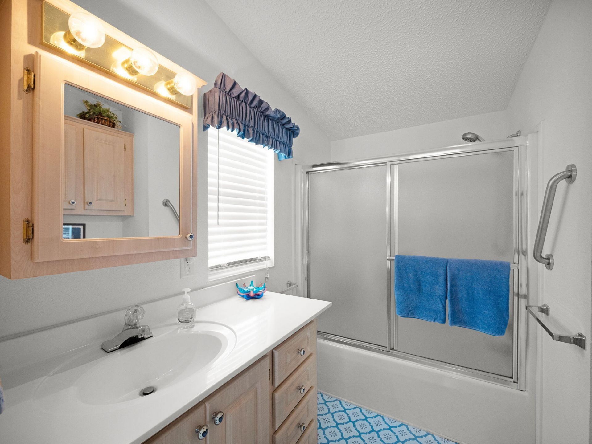 802 Nettles Boulevard, Jensen Beach, FL 34957 Photo