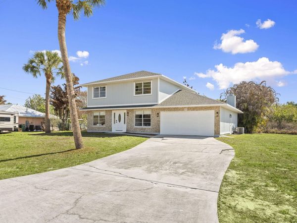 405 NE Midvale Street, Port St. Lucie, FL 34983