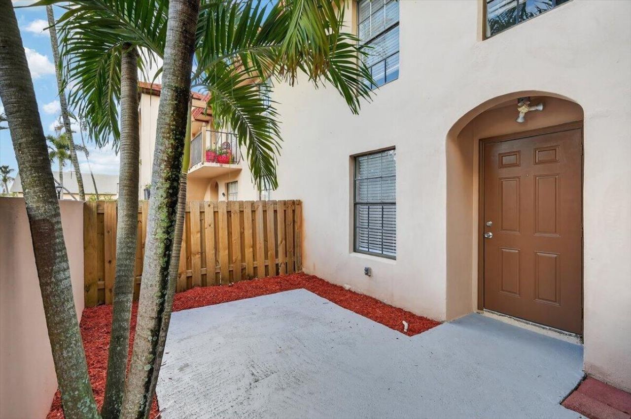 7325 SW 26th Court, Unit 22, Davie, FL 33314 Photo