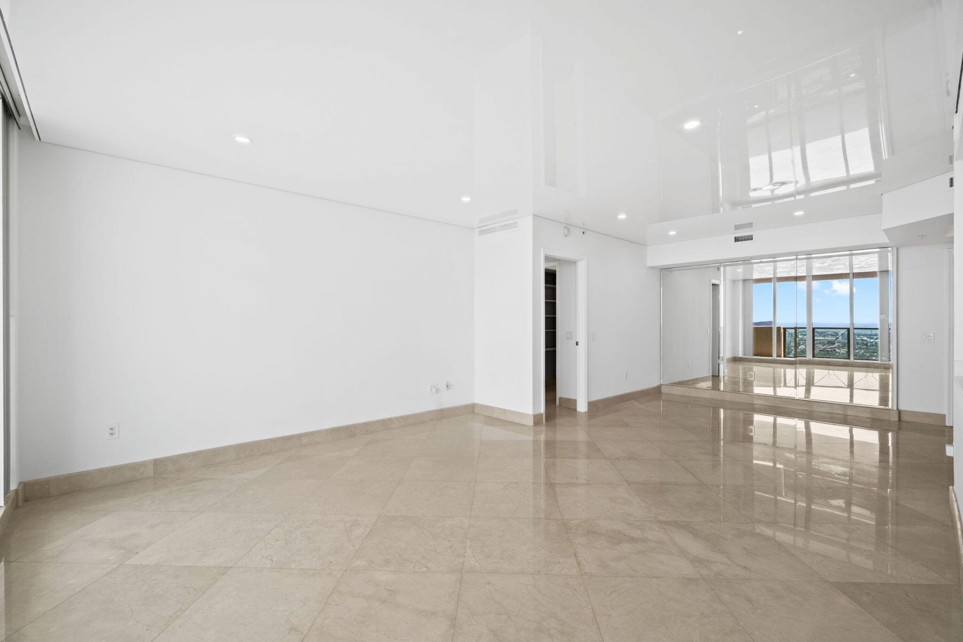 411 N New River Dr Drive E, Unit 3605, Fort Lauderdale, FL 33301 Photo