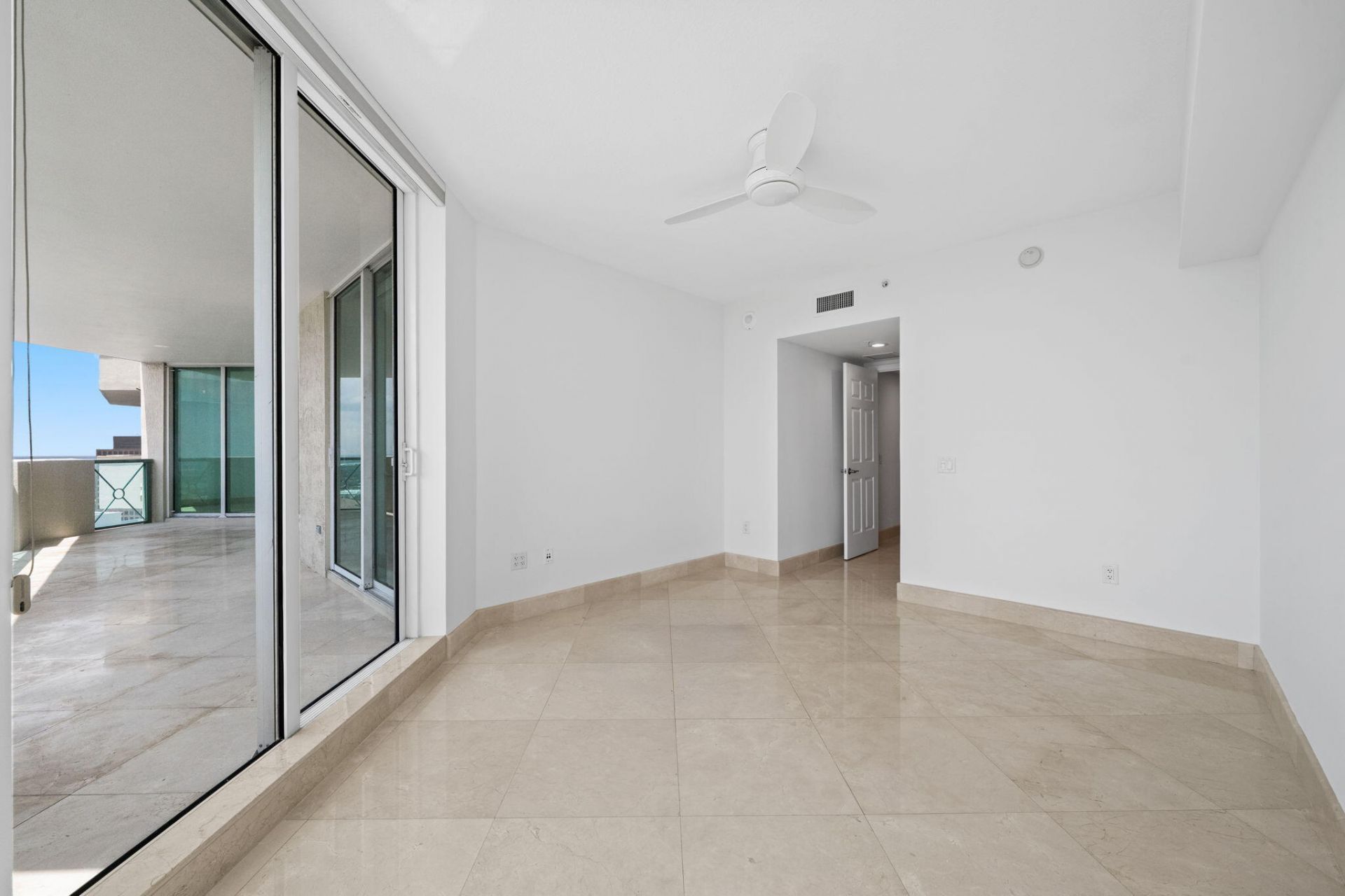 411 N New River Dr Drive E, Unit 3605, Fort Lauderdale, FL 33301 Photo