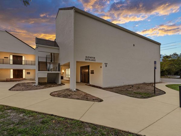 900 SE Ocean Boulevard, Unit 202b, Stuart, FL 34997