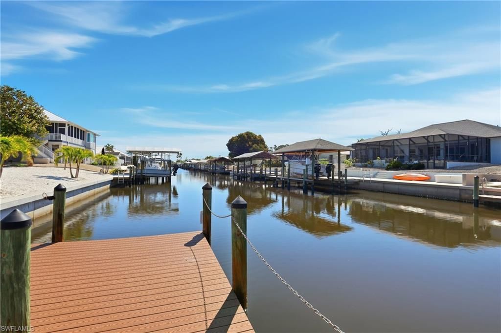 3715 Manatee Dr , Saint James City, FL 33956 Photo