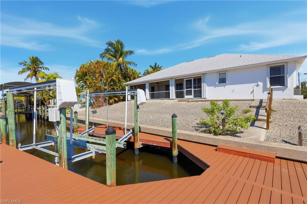 3715 Manatee Dr , Saint James City, FL 33956 Photo