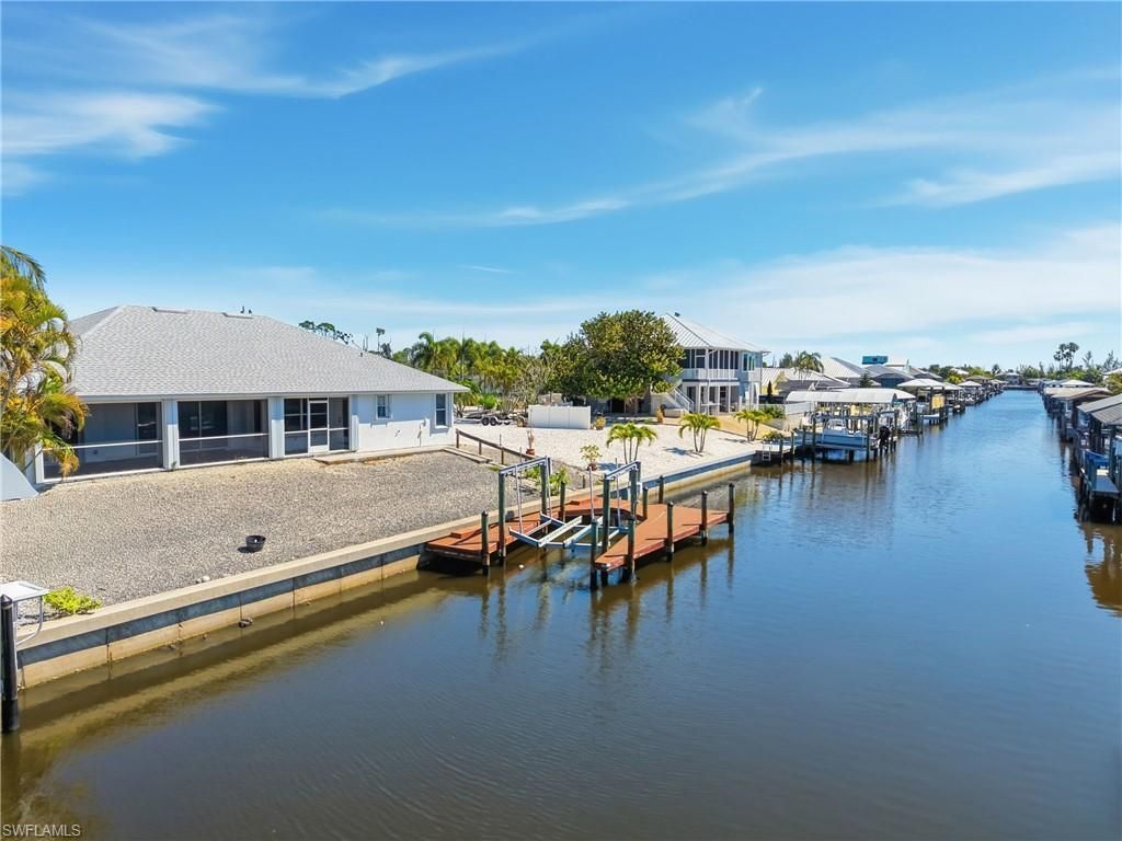 3715 Manatee Dr, Saint James City, FL 33956 Photo