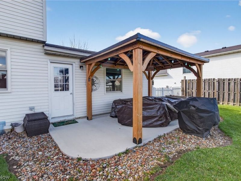 436 Bayberry Drive, Elyria, OH 44035 Photo 5