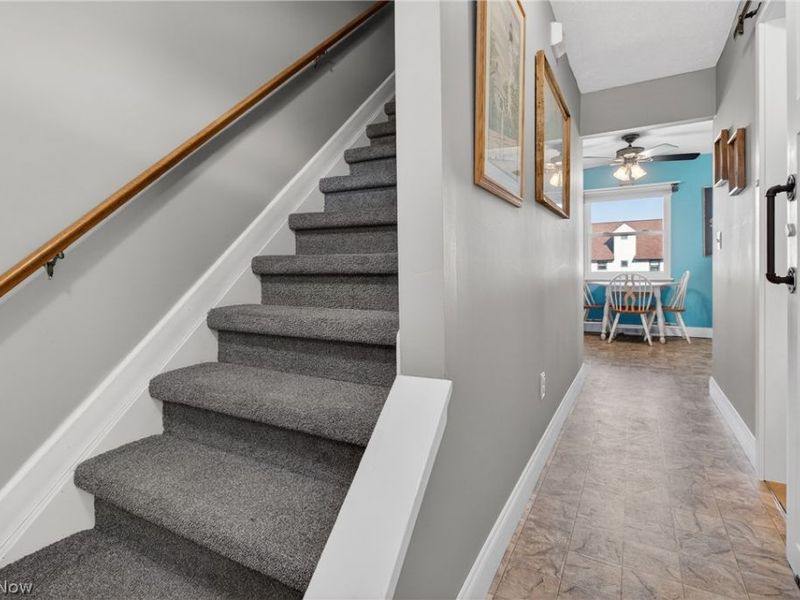 436 Bayberry Drive, Elyria, OH 44035 Photo 7