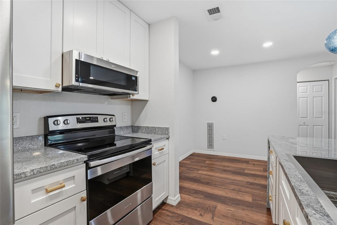 8809 Manor Loop , Unit 106, Lakewood Ranch, FL 34202 Photo