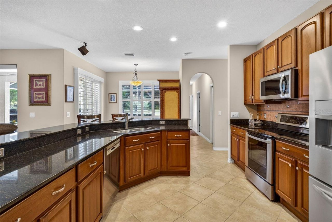 3819 Salida Delsol Drive , Sun City Center, FL 33573 Photo