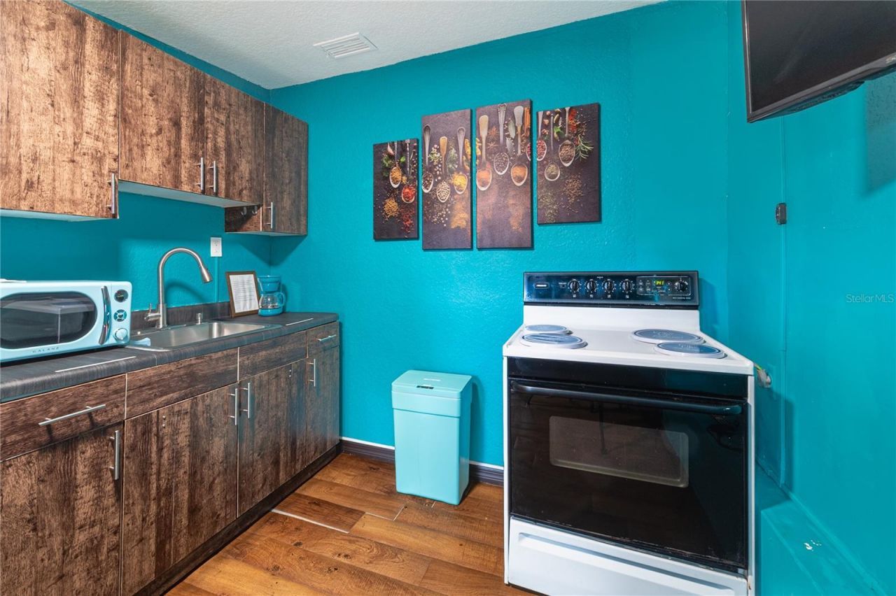 7410 5th Avenue N, Saint Petersburg, FL 33710 Photo