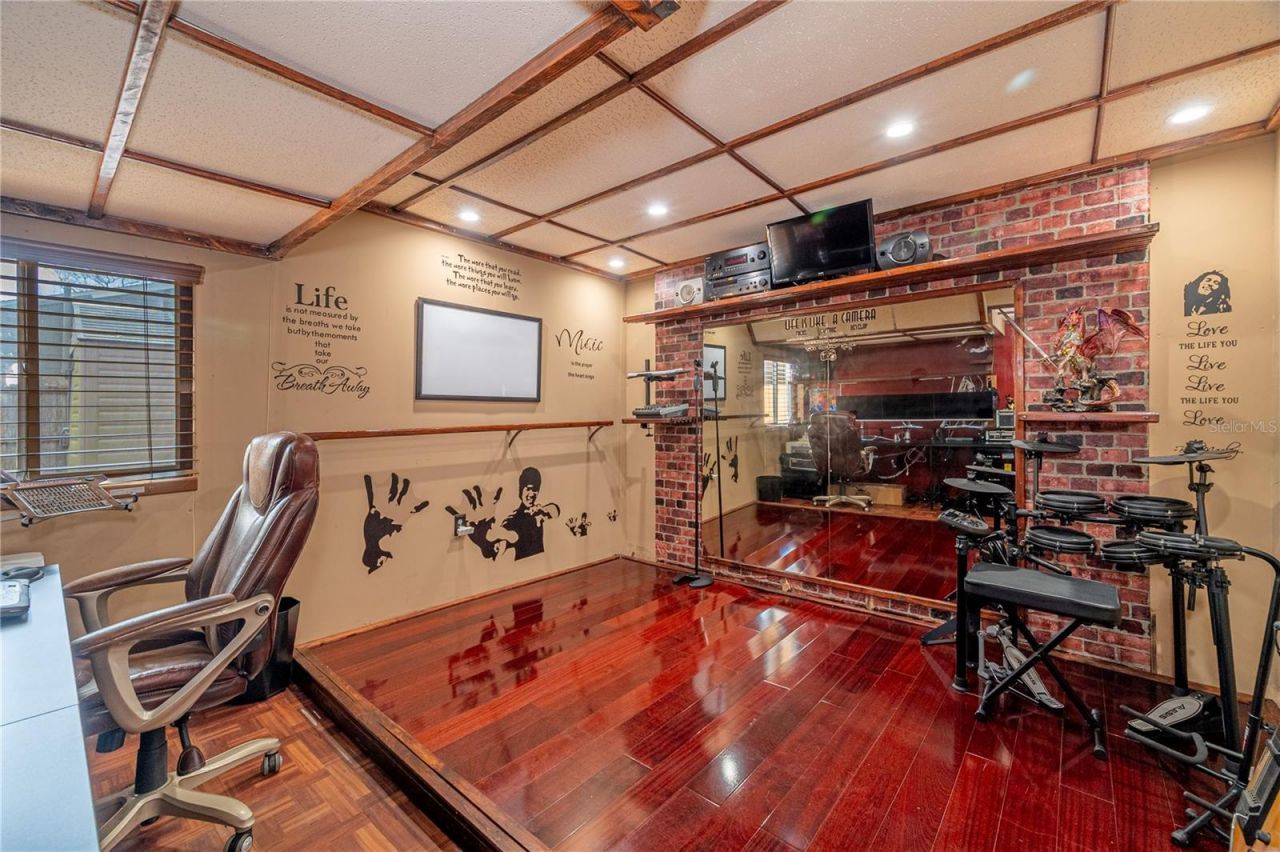 7410 5th Avenue N, Saint Petersburg, FL 33710 Photo