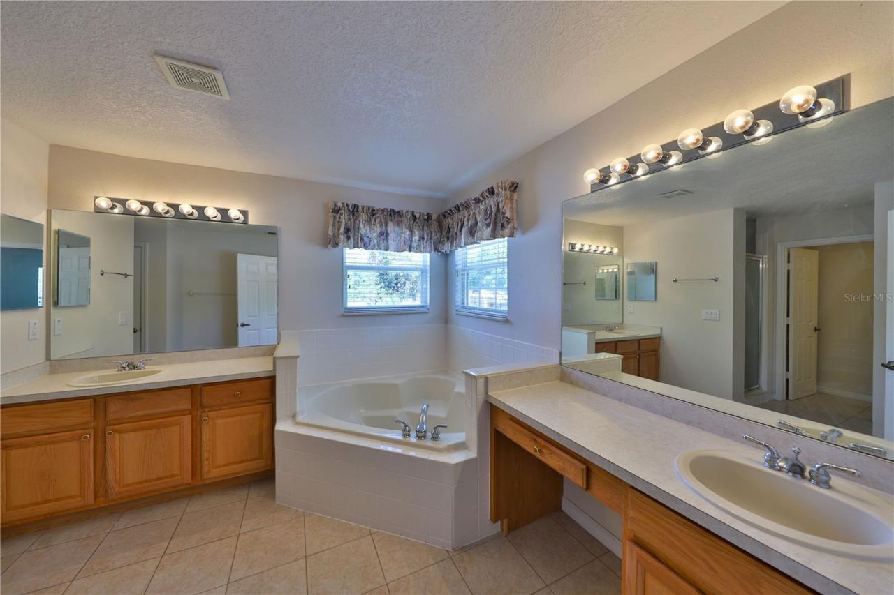 363 Twelve Oaks Drive, Winter Springs, FL 32708 Photo