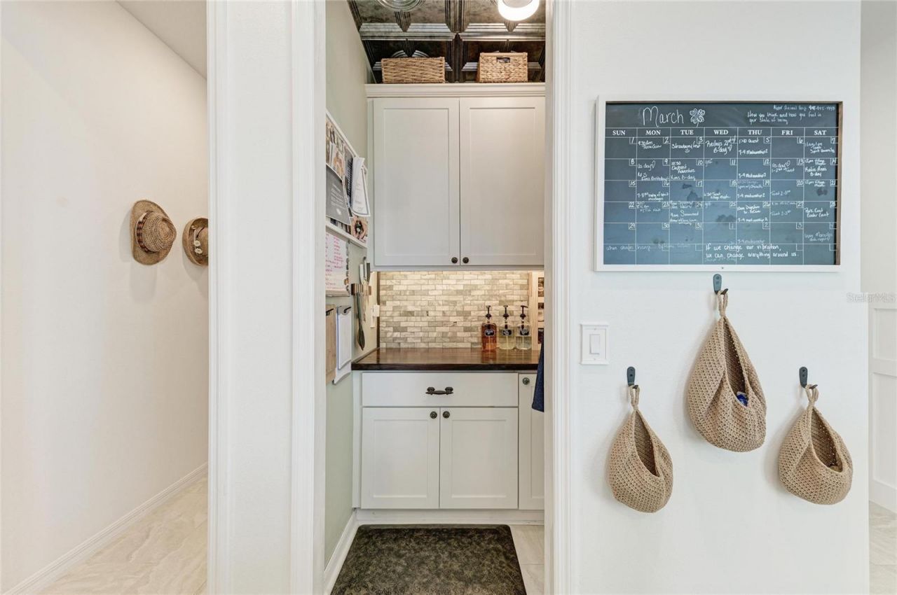 4253 Pond Brook Court , Bradenton, FL 34211 Photo