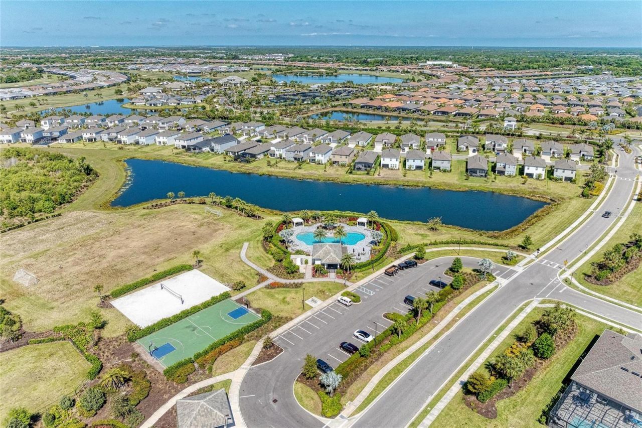 4253 Pond Brook Court , Bradenton, FL 34211 Photo